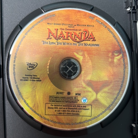 DISNEY CHRONICLES OF NARNIA DVD - Picture 3 of 8